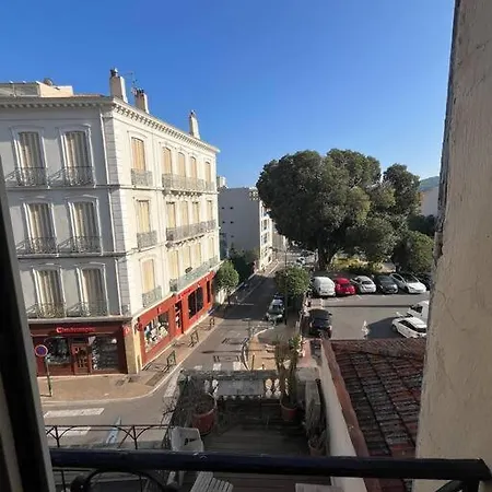 Apartamento T3 Au Coeur De La Hyères